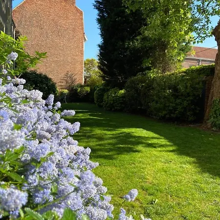 Krisko Parking Prive Et Clos 게스트하우스 아르멘티에레스