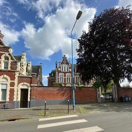 Krisko Parking Prive Et Clos 아르멘티에레스