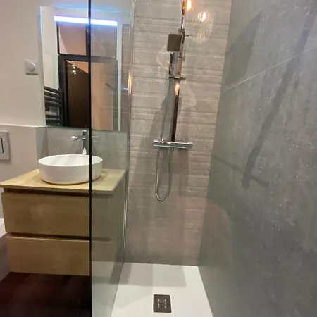 Krisko Parking Privé Et Clos 3* Armentières